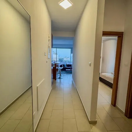 Seaview 3 Min Walk To *