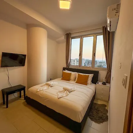 Seaview 3 Min Walk To * Lárnaca