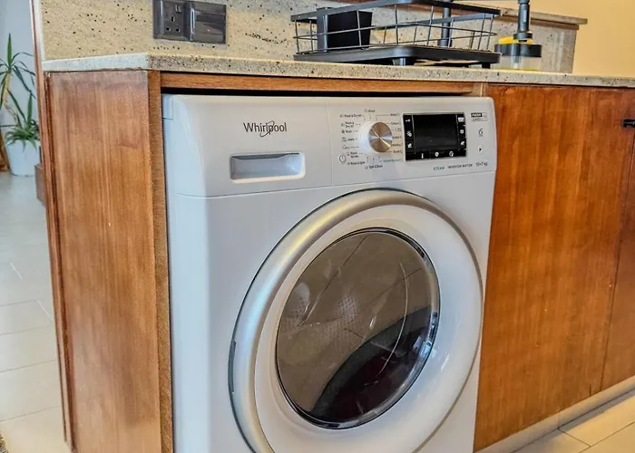 Seaview 3 Min Walk To Appartement Larnaca