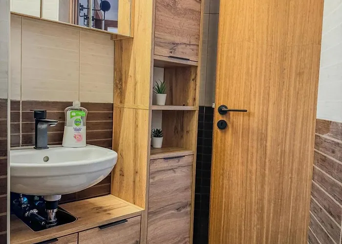 Seaview 3 Min Walk To *