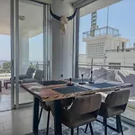 Seaview 3 Min Walk To Larnaca