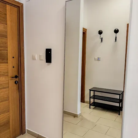 Апартаменти Seaview 3 Min Walk To Ларнака
