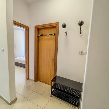 Seaview 3 Min Walk To Apartment