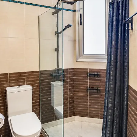 Апартаменти Seaview 3 Min Walk To *