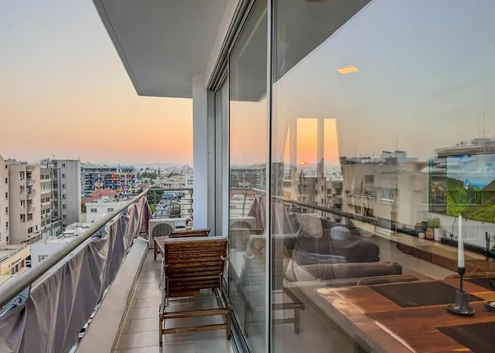 Seaview 3 Min Walk To Apartment