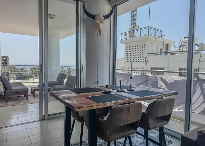 Seaview 3 Min Walk To Λάρνακα