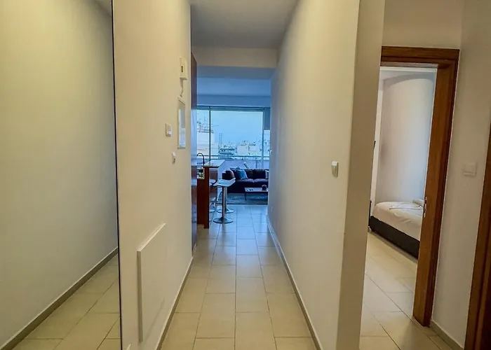 Seaview 3 Min Walk To *