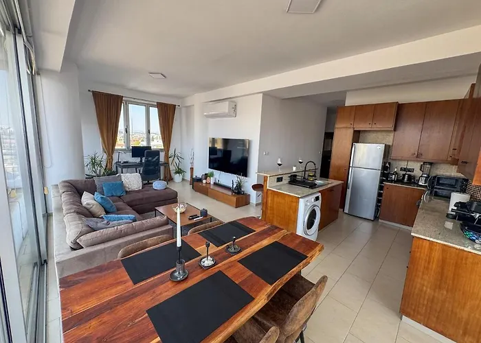 Seaview 3 Min Walk To Apartment *